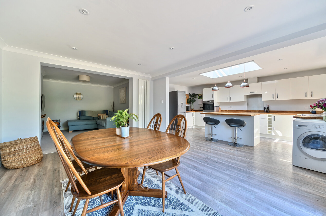 Sandy Lane, Fair Oak, Eastleigh, Hampshire, SO50 - Charters