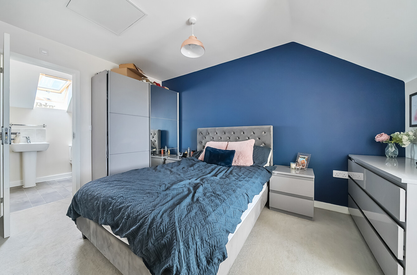 Edwards Drive, Fair Oak, Eastleigh, Hampshire, SO50 - Charters