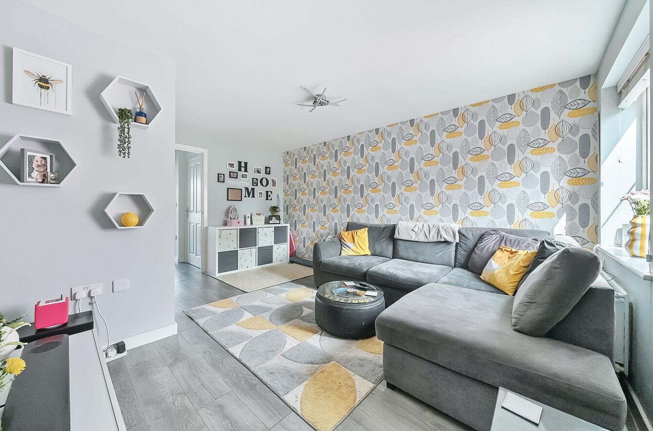 Edwards Drive, Fair Oak, Eastleigh, Hampshire, SO50 - Charters