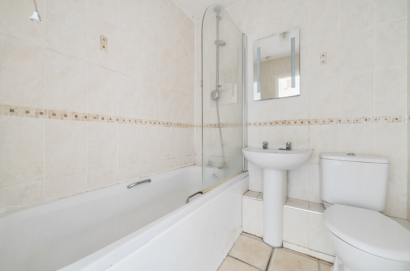 Walker Gardens, Hedge End, Southampton, Hampshire, SO30