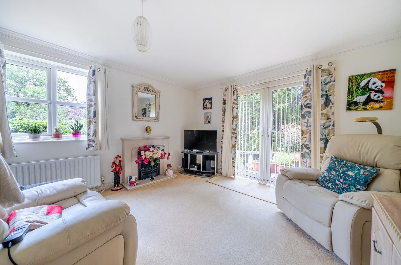 Bridge Street, Wickham, Fareham, Hampshire, PO17 - Charters