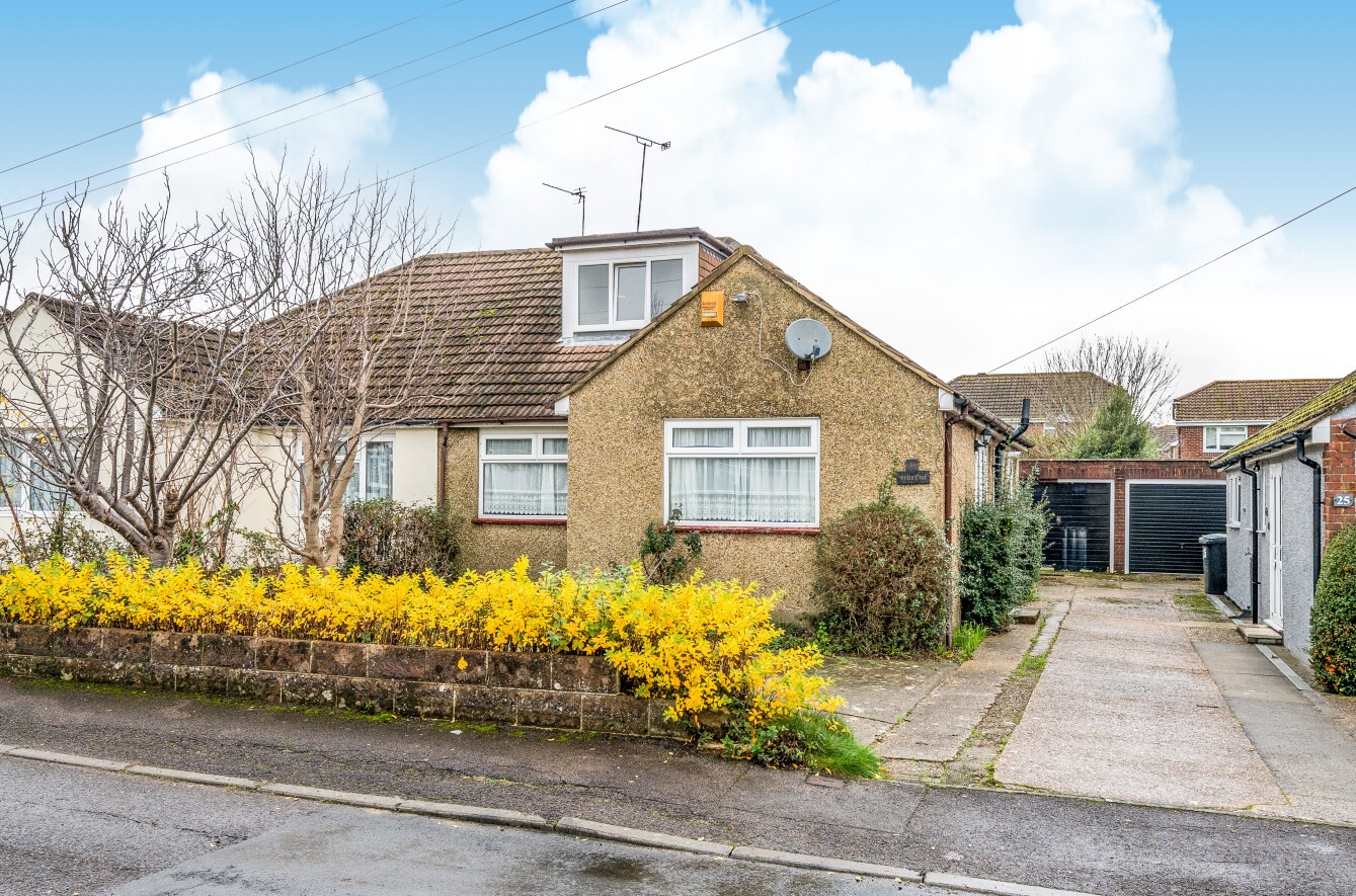 Forest Close, Waltham Chase, Southampton, Hampshire, SO32 - Charters