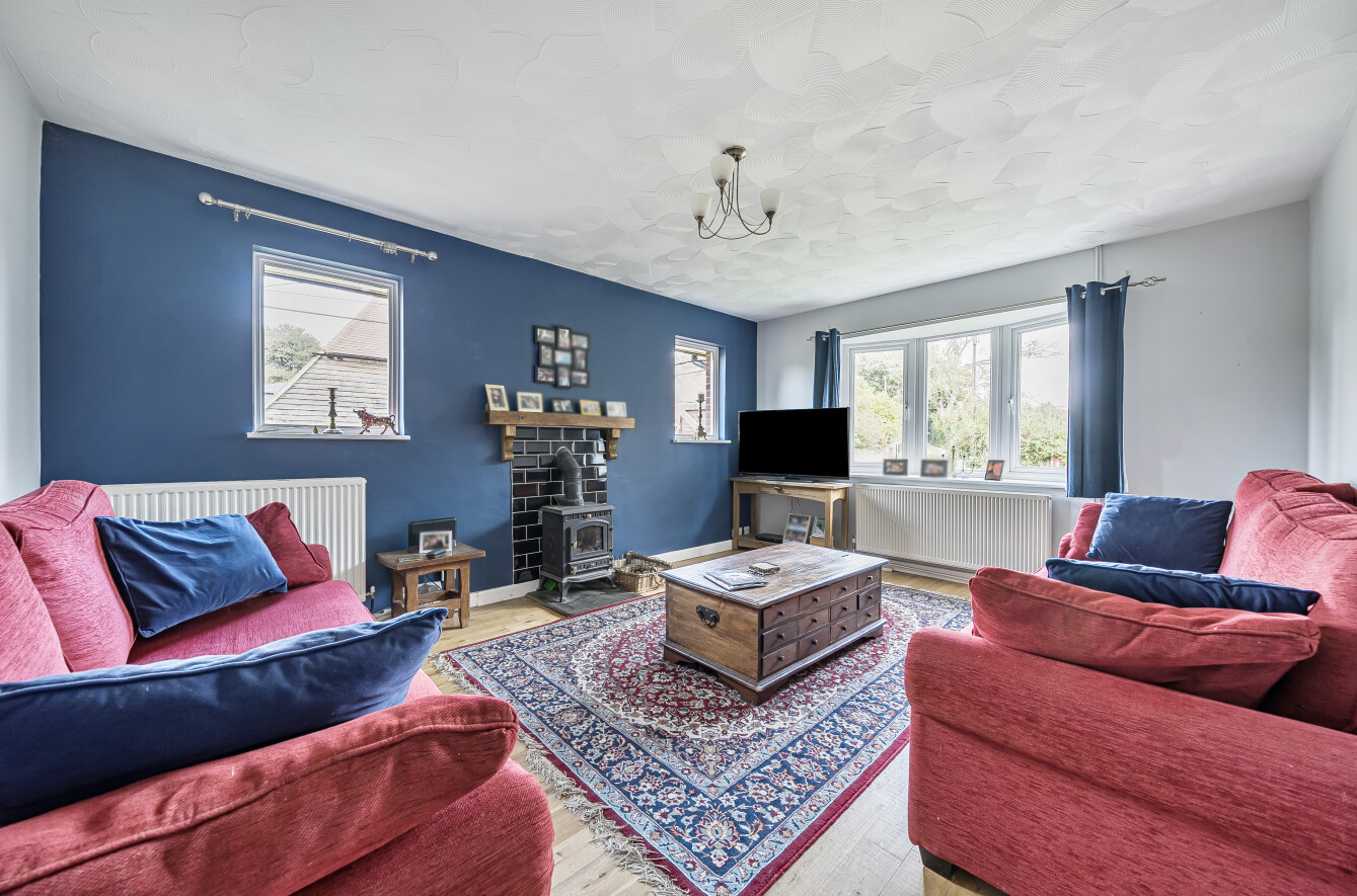 Hensting Lane, Fishers Pond, Eastleigh, Hampshire, SO50 Hensting Lane, Fishers Pond, Eastleigh, Hampshire, SO50 - Charters