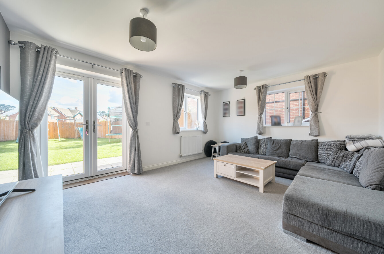 Farm Road, Horton Heath, Eastleigh, Hampshire, SO50 Farm Road, Horton Heath, Eastleigh, Hampshire, SO50 - Charters