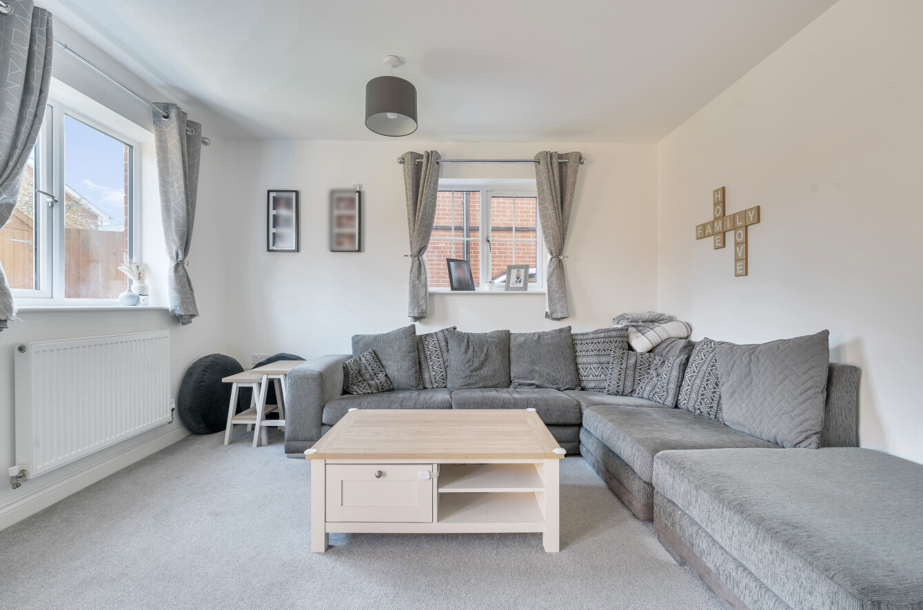 Farm Road, Horton Heath, Eastleigh, Hampshire, SO50 Farm Road, Horton Heath, Eastleigh, Hampshire, SO50 - Charters