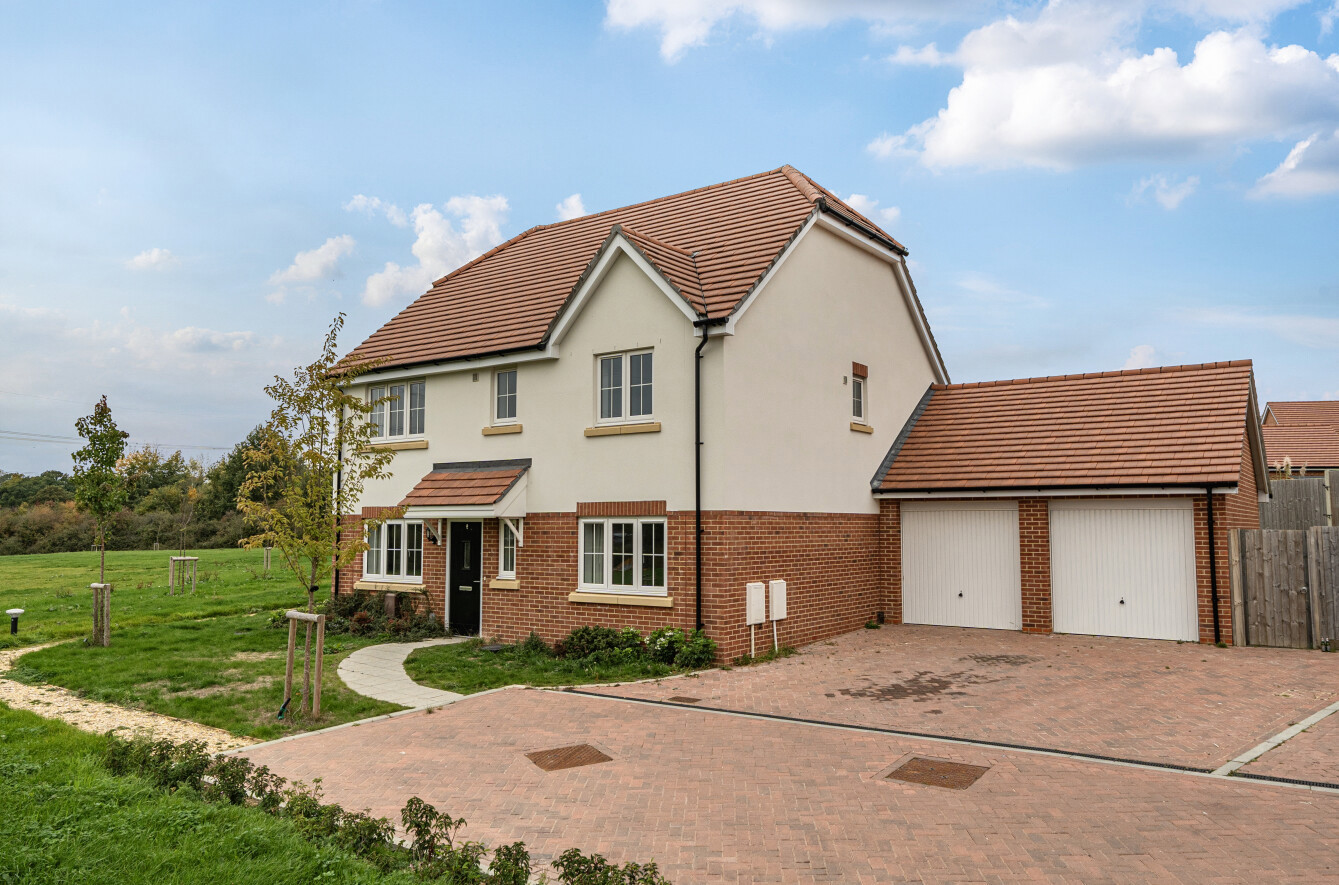 Colt View, Bishops Waltham, Southampton, Hampshire, SO32 - Charters