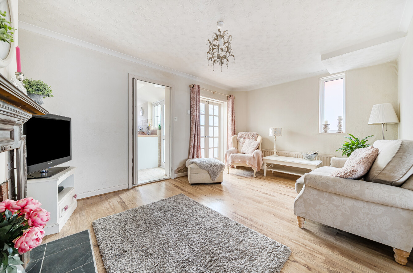 Beaucroft Road, Waltham Chase, Hampshire, SO32 Beaucroft Road, Waltham Chase, Hampshire, SO32 - Charters