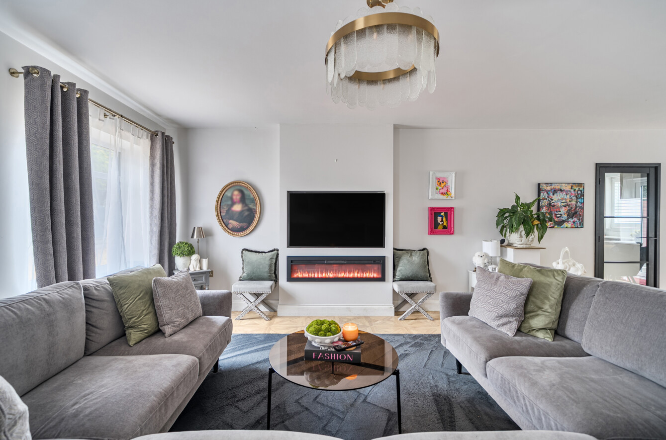 Fair Oak Road, Bishopstoke, Eastleigh, Hampshire, SO50 Fair Oak Road, Bishopstoke, Eastleigh, Hampshire, SO50 - Charters