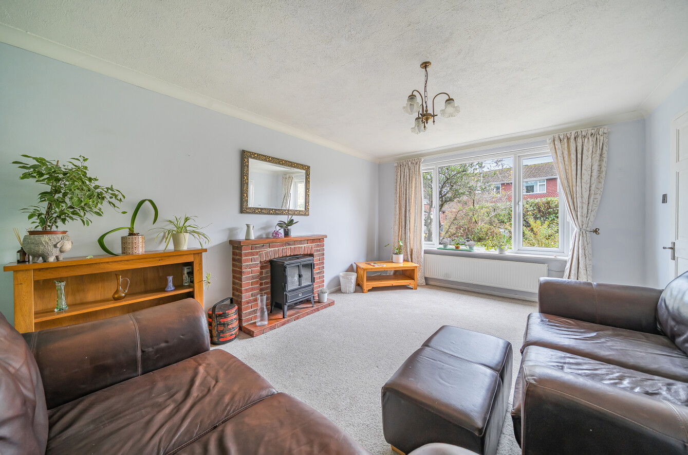 Southfields Close, Bishops Waltham, Southampton, Hampshire, SO32 Southfields Close, Bishops Waltham, Southampton, Hampshire, SO32 - Charters