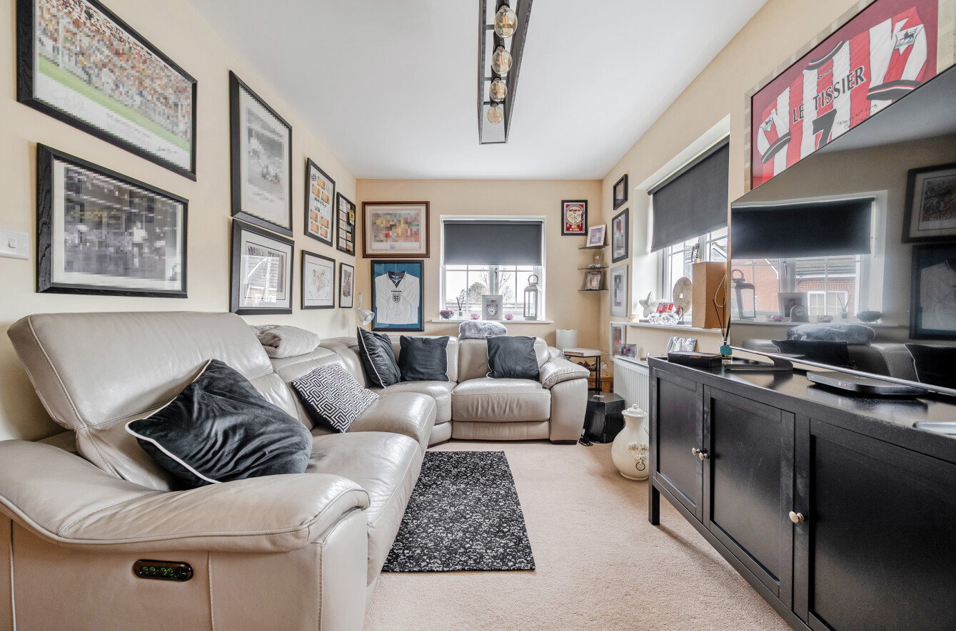 Watson Court, Hedge End, Southampton, Hampshire, SO30