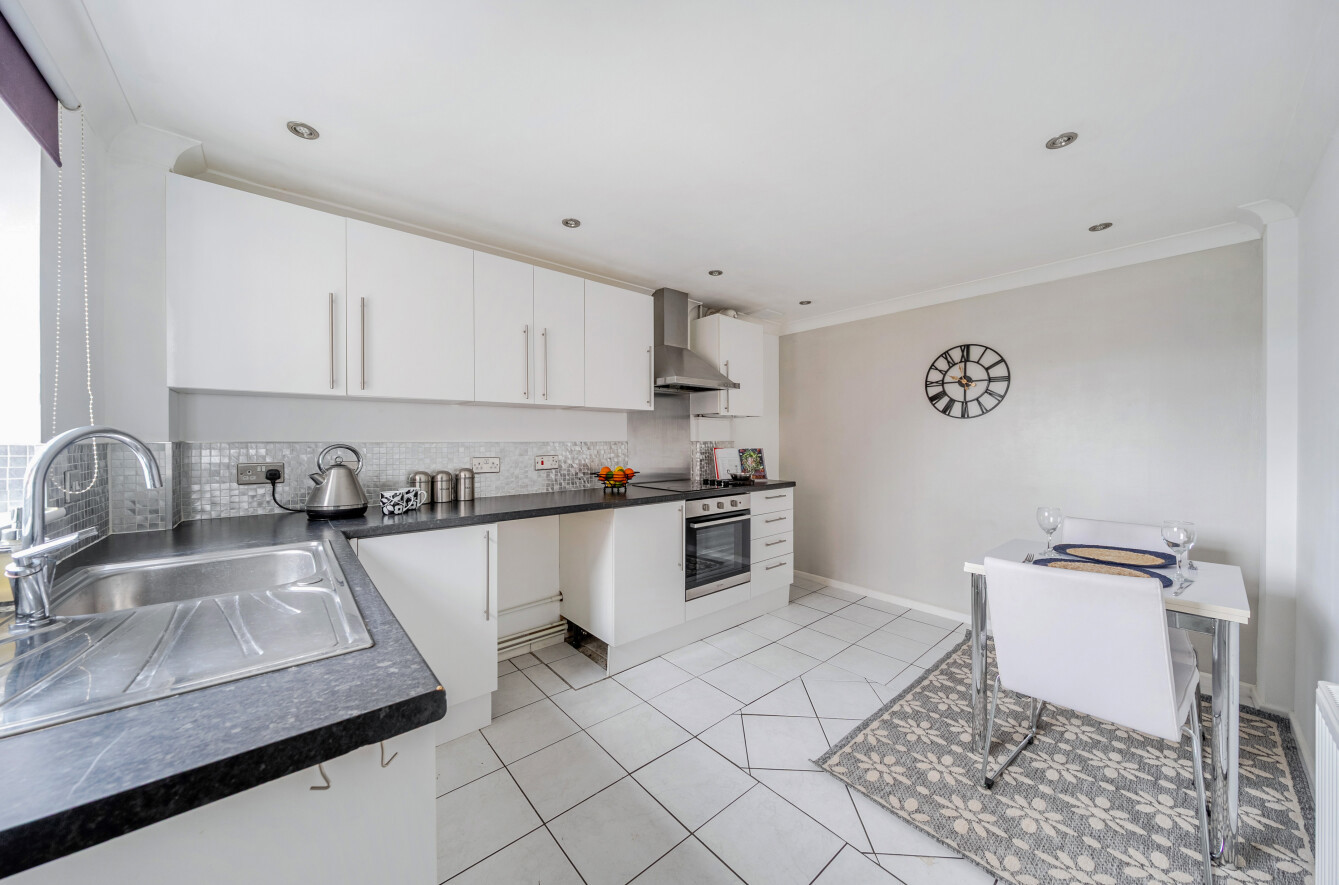 Stirling Crescent, Hedge End, Southampton, Hampshire, SO30 Stirling Crescent, Hedge End, Southampton, Hampshire, SO30 - Charters