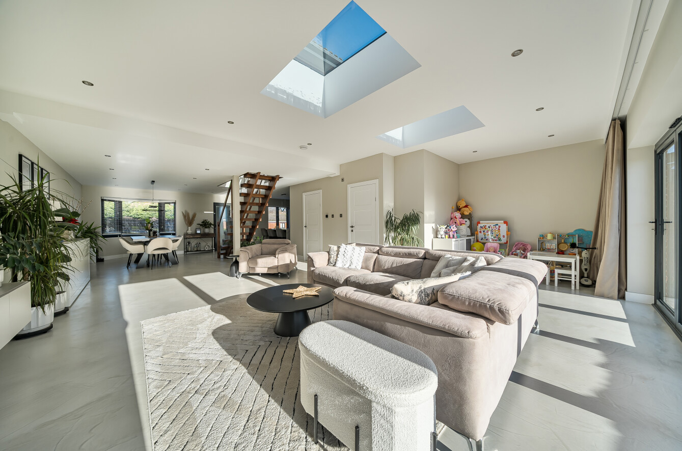 The Spinney, Bishopstoke, Eastleigh, Hampshire, SO50 - Charters