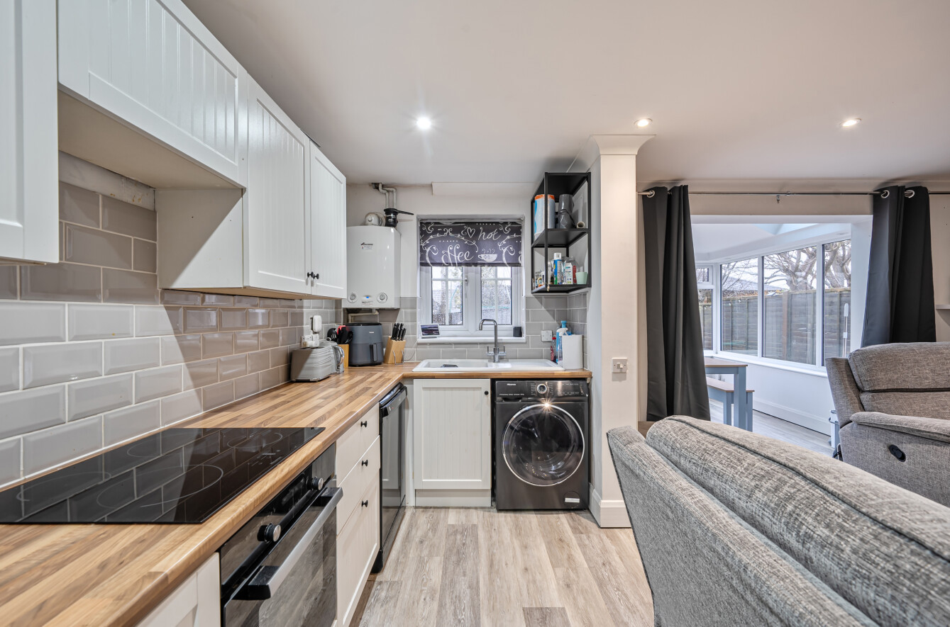 Stoke Heights, Fair Oak, Eastleigh, Hampshire, SO50 - Charters