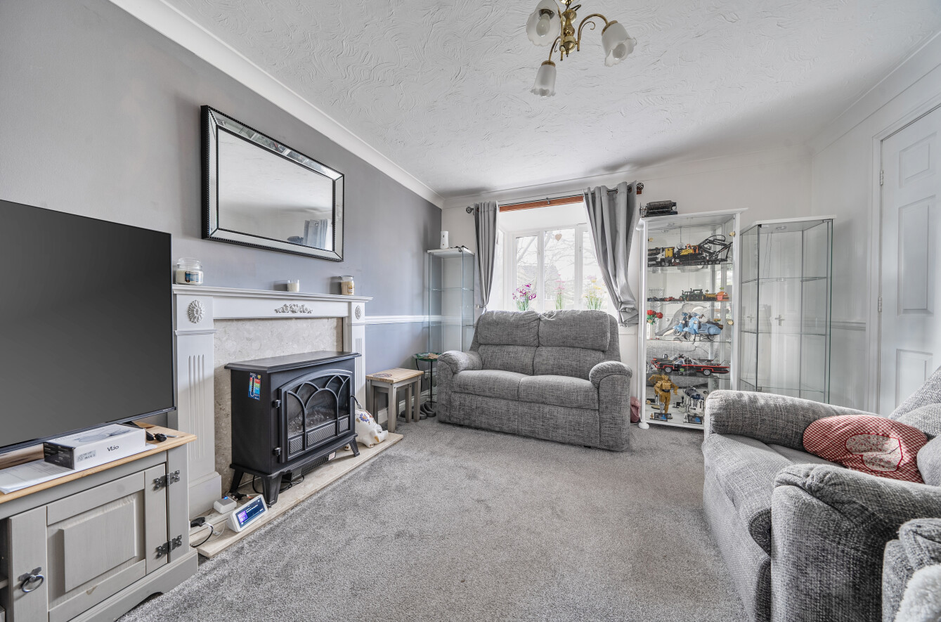 Epsom Close, Horton Heath, Hampshire, SO50