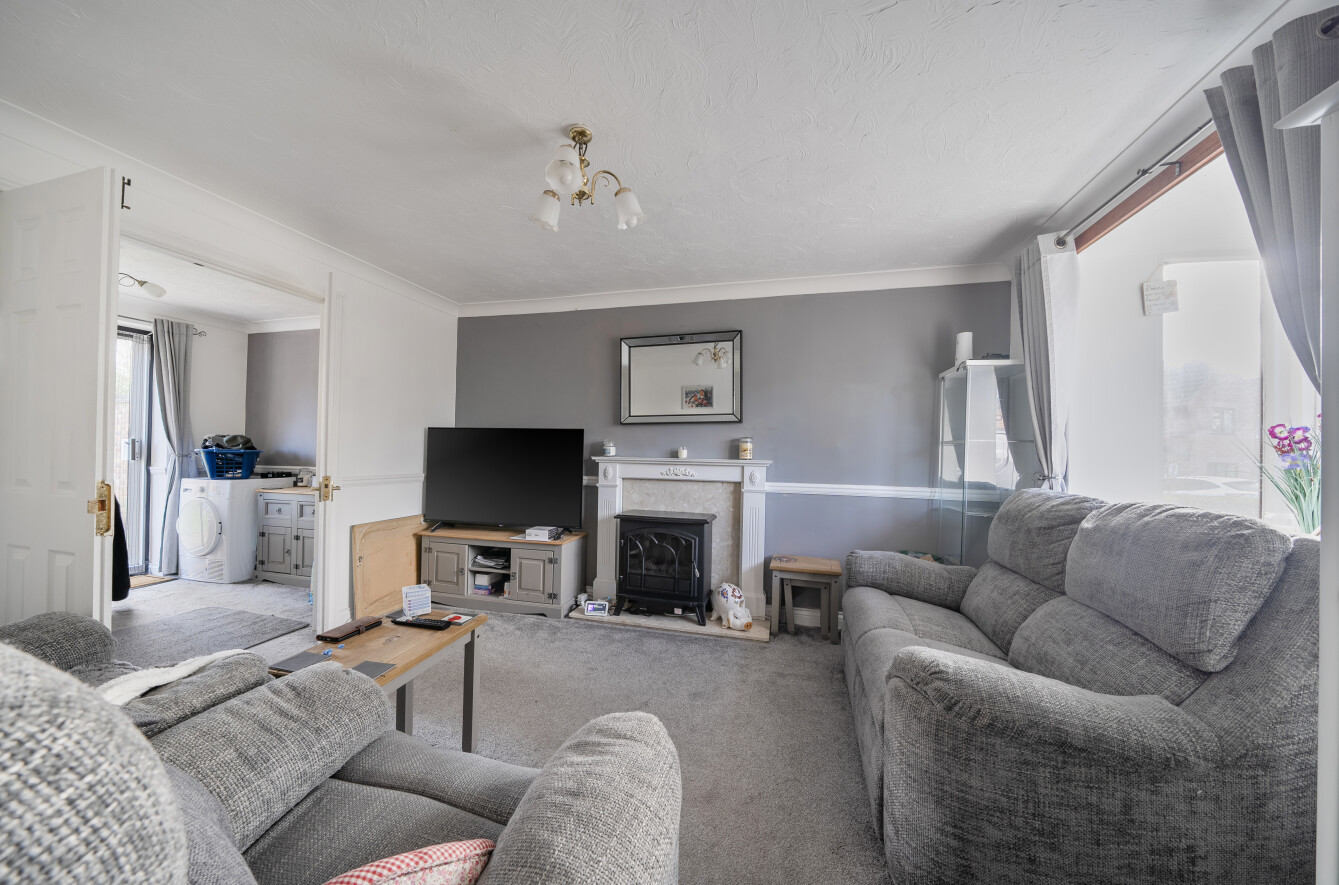 Epsom Close, Horton Heath, Hampshire, SO50 Epsom Close, Horton Heath, Hampshire, SO50 - Charters