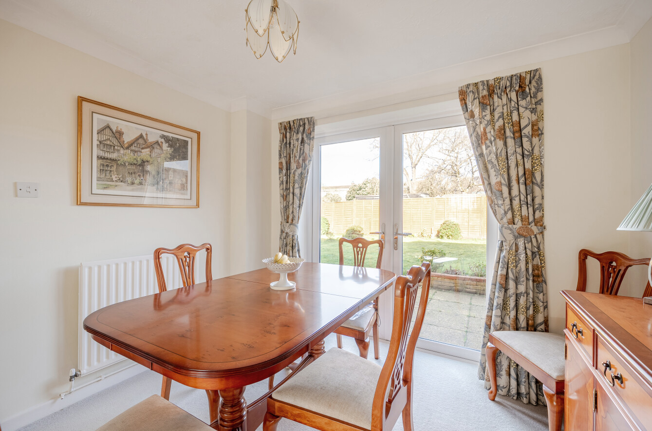 Templecombe Road, Bishopstoke, Eastleigh, Hampshire, SO50 - Charters