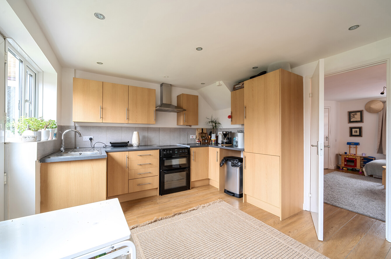 Berrywood Gardens, Hedge End, Southampton, Hampshire, SO30 - Charters