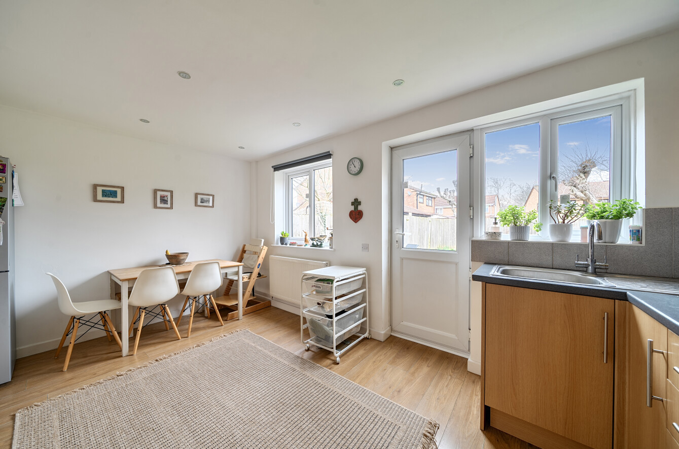 Berrywood Gardens, Hedge End, Southampton, Hampshire, SO30 - Charters