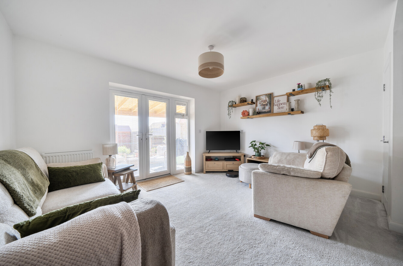 Powell Road, Wickham, Fareham, Hampshire, PO17 - Charters