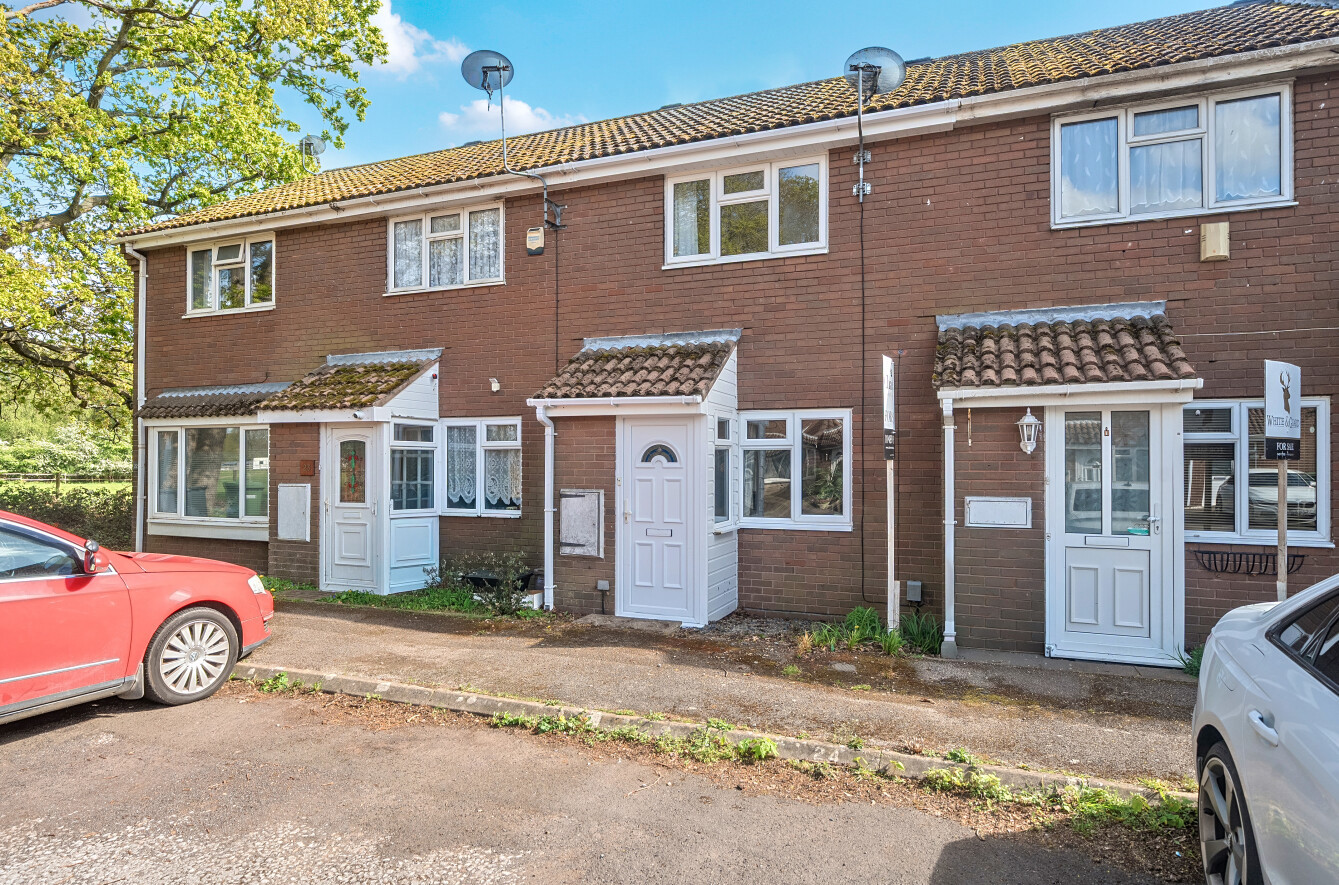 Tickner Close, Botley, Southampton, Hampshire, SO30 - Charters