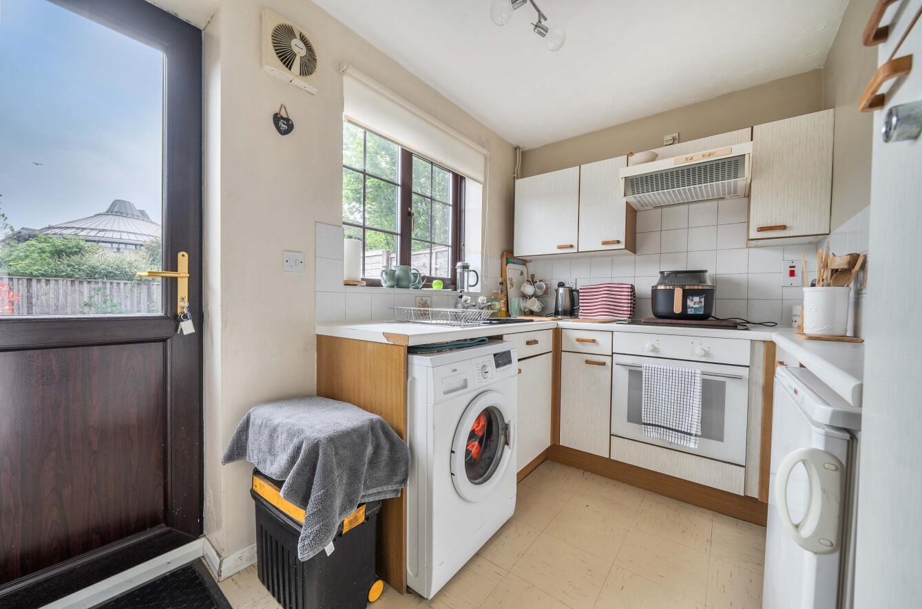 Haileybury Gardens, Hedge End, Southampton, Hampshire, SO30 - Charters