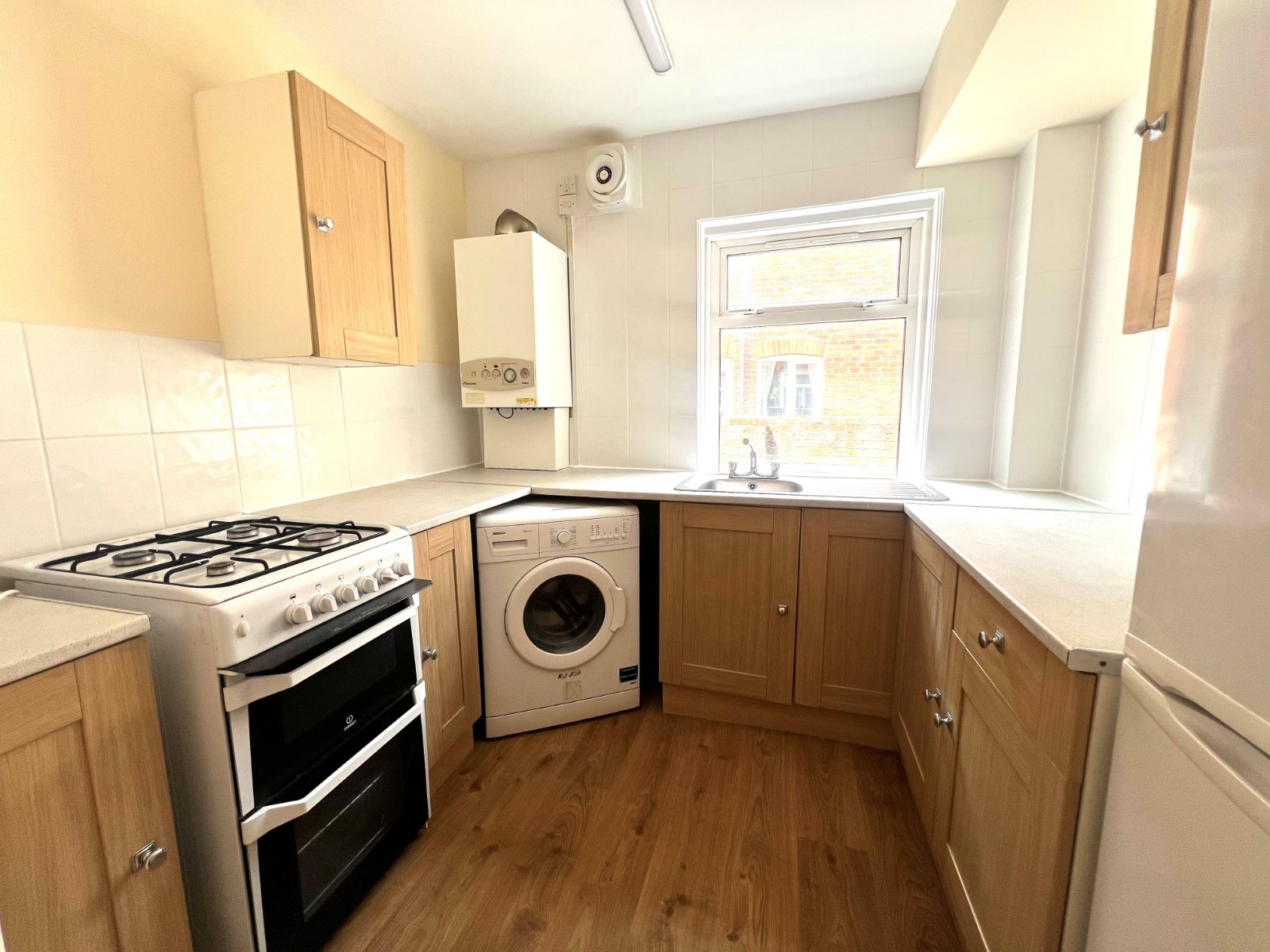 Darwin Road, Shirley, Southampton, SO15 - Charters