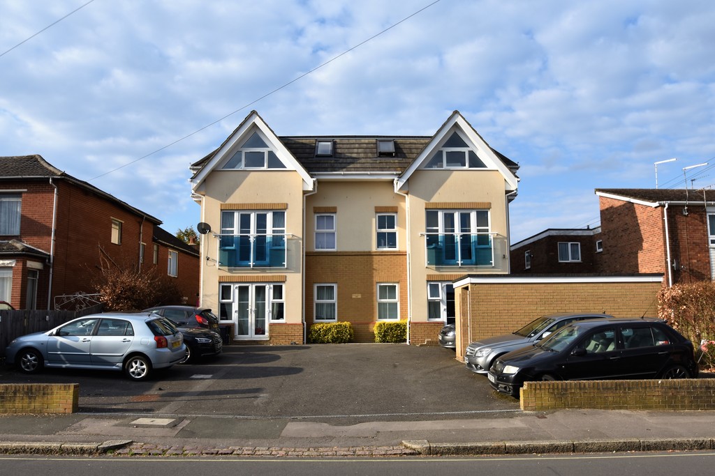 Millbrook Road East, Southampton, SO15