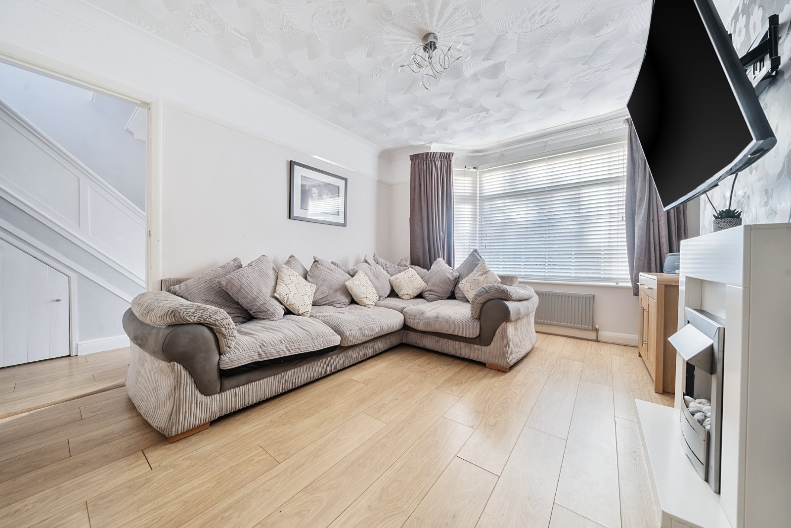 Millbrook Road West, Regents Park, Southampton, SO15 - Charters