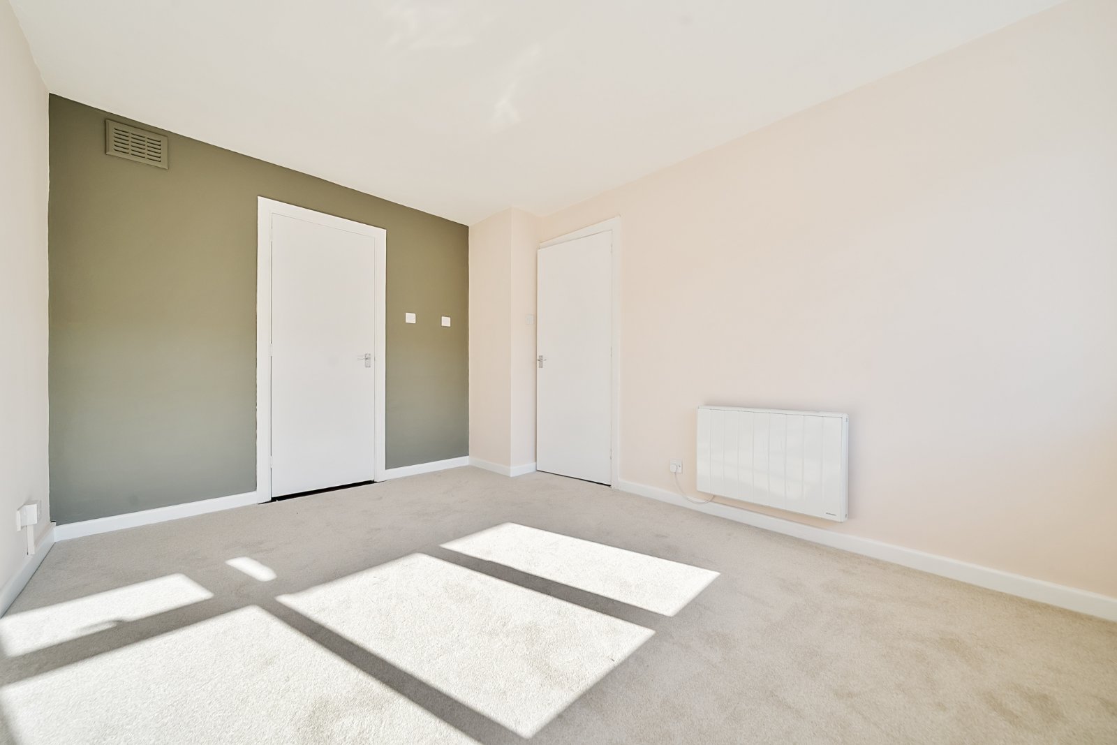 Shirley Road, Southampton, Hampshire, SO15