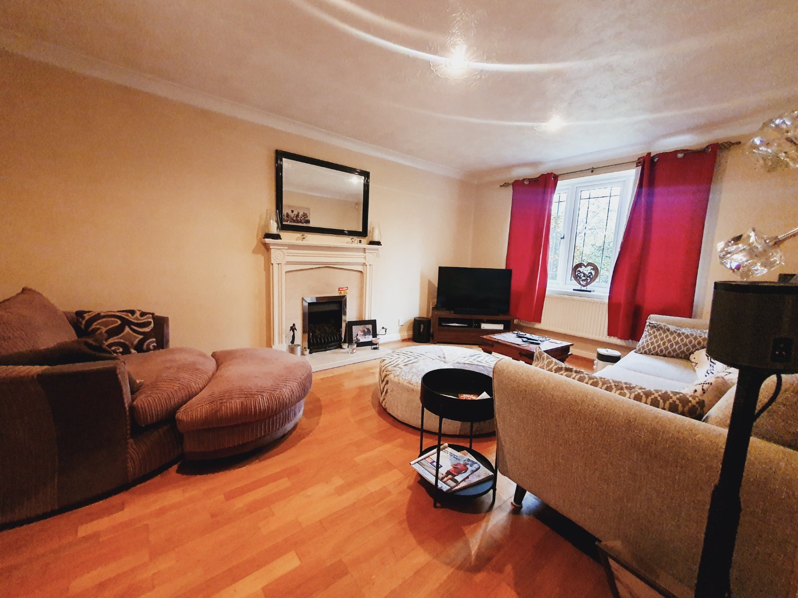 Duncton Road, Clanfield, Hampshire, PO8 - Charters