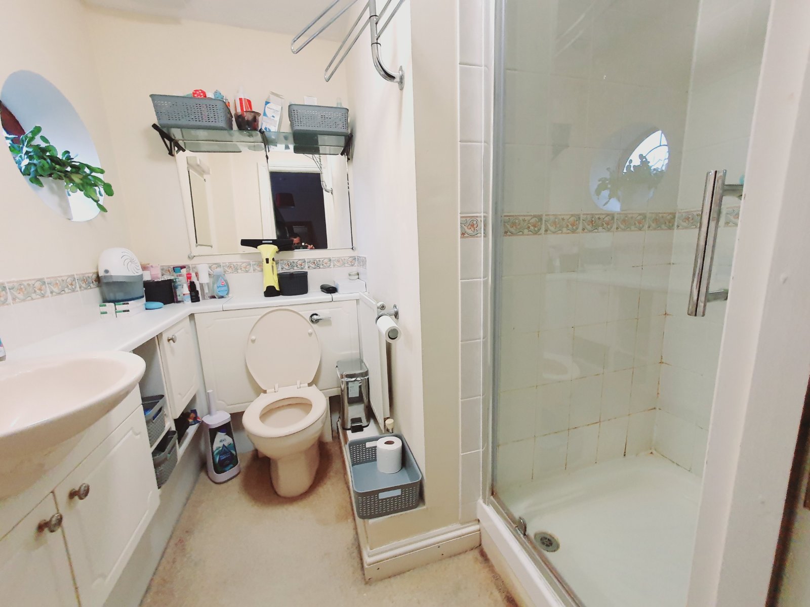 Duncton Road, Clanfield, Hampshire, PO8 - Charters