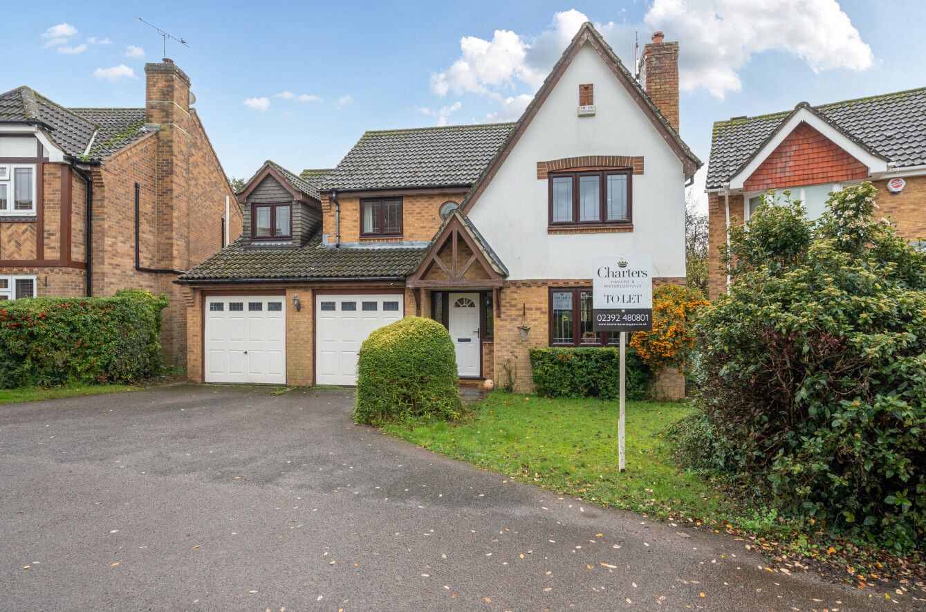 Duncton Road, Clanfield, Hampshire, PO8 - Charters