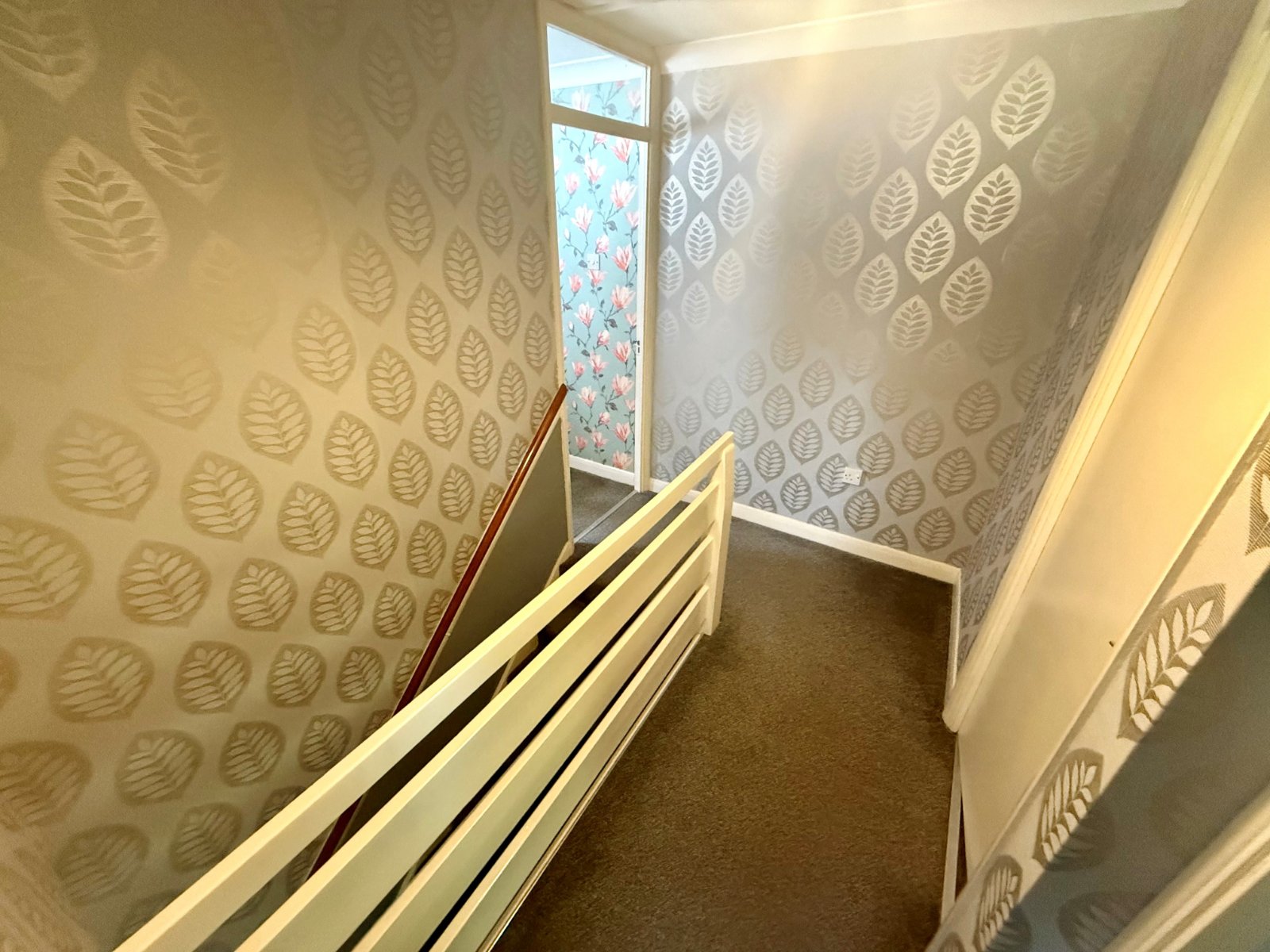 Holmesland Walk, Botley, Southampton, SO30 - Charters