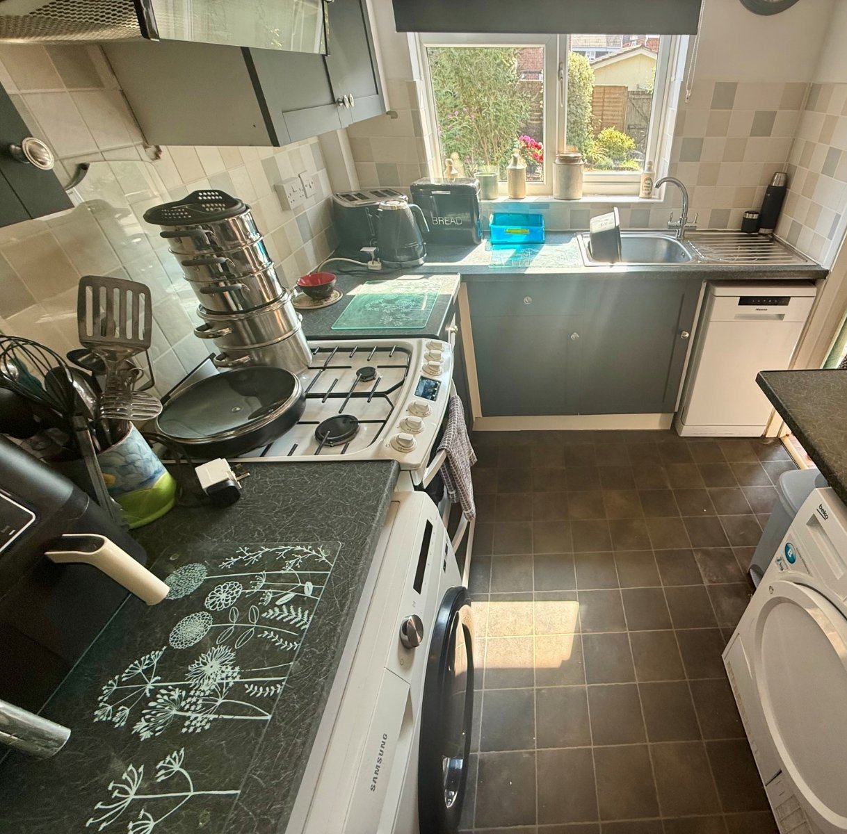 Holmesland Walk, Botley, Southampton, SO30 - Charters