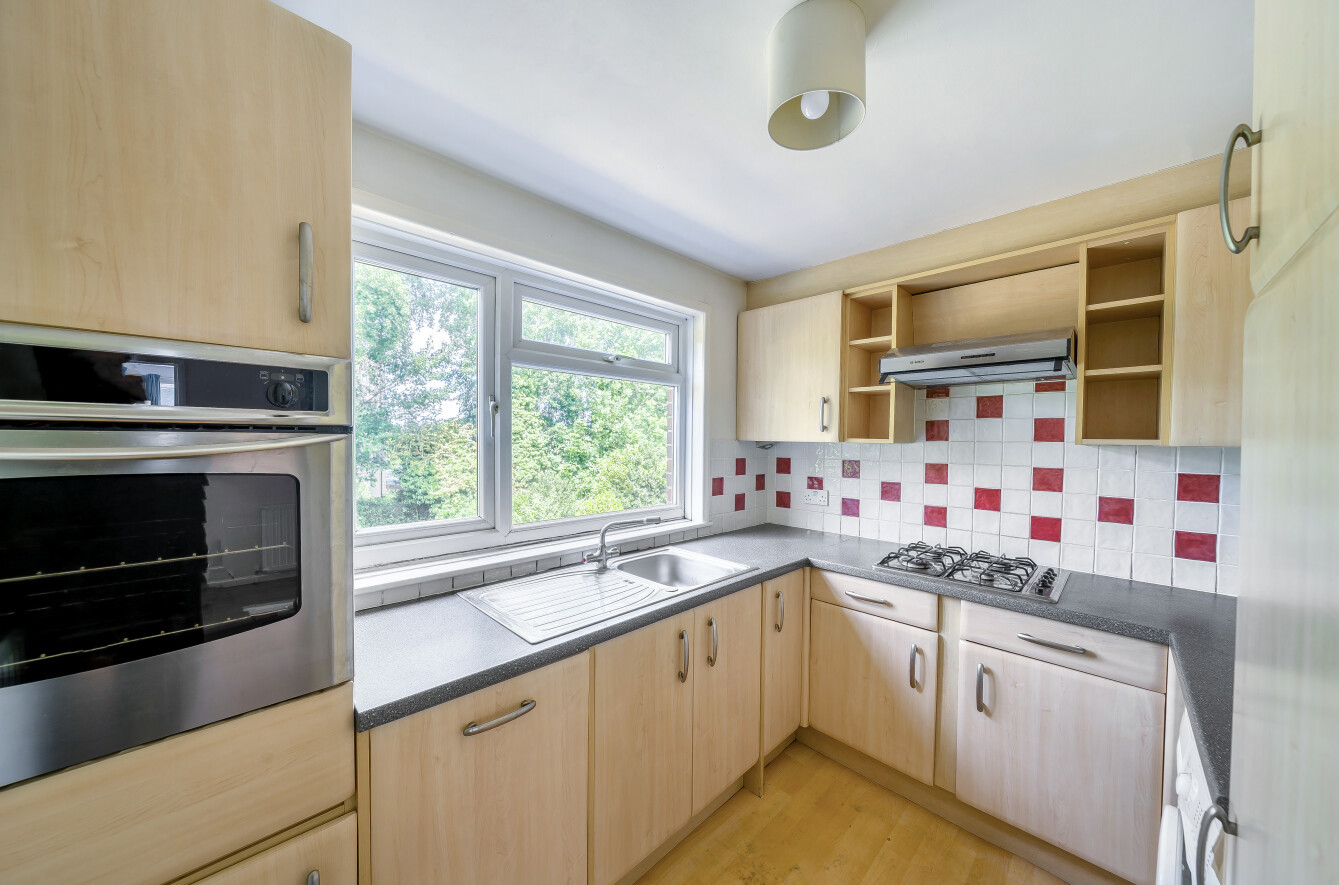 Cornwall Road, Townhill Park, Hampshire, SO18 - Charters