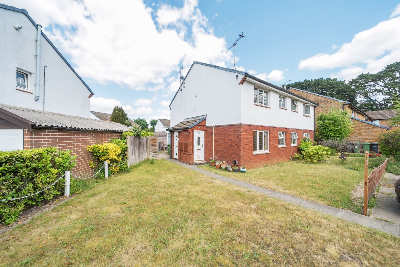 Lambourne Road, West End, Southampton, Hampshire, SO18 - Charters