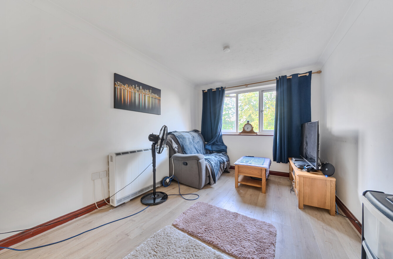 Portsmouth Road, Southampton, Hampshire, SO19