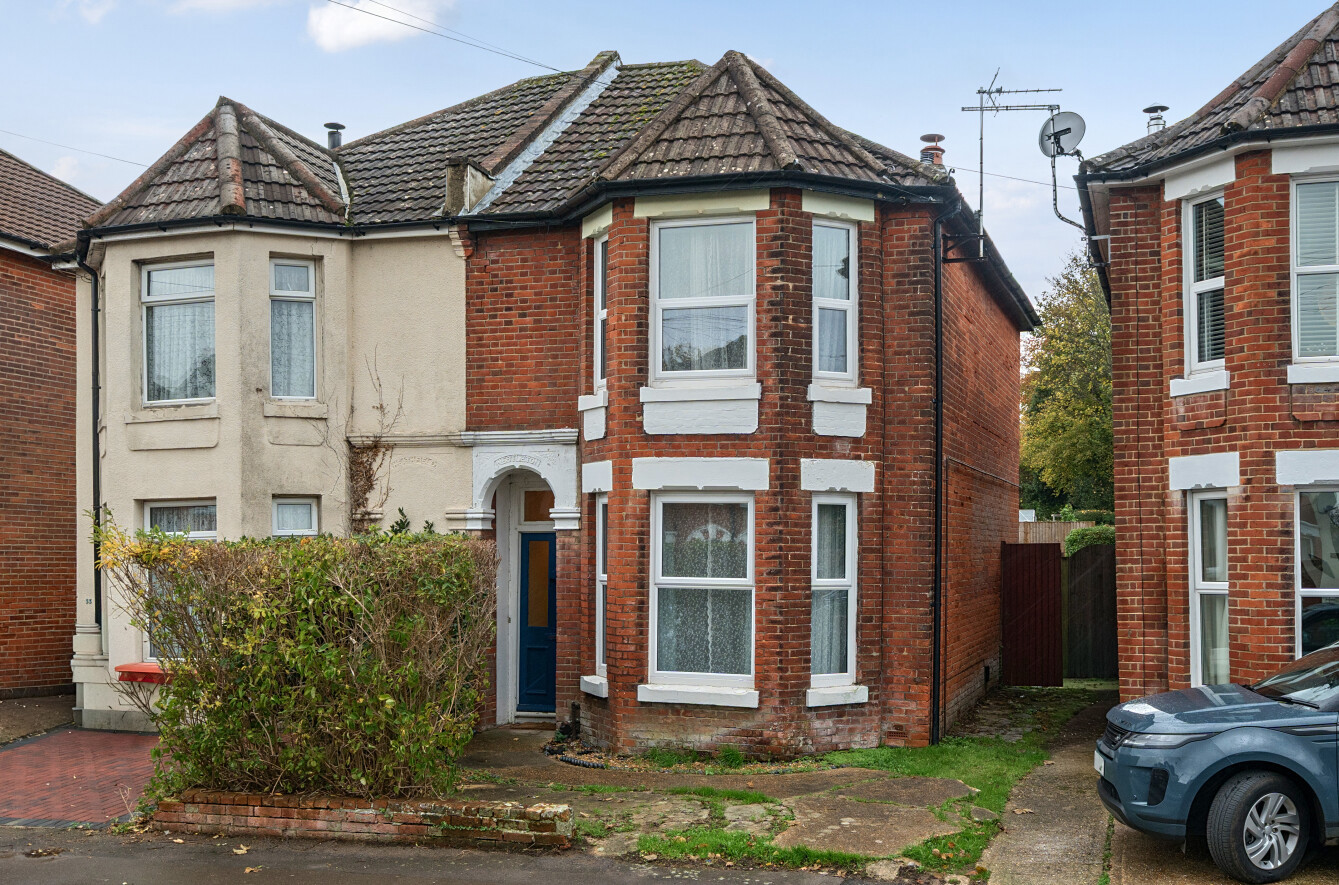 Hillside Avenue, Southampton, Hampshire, SO18