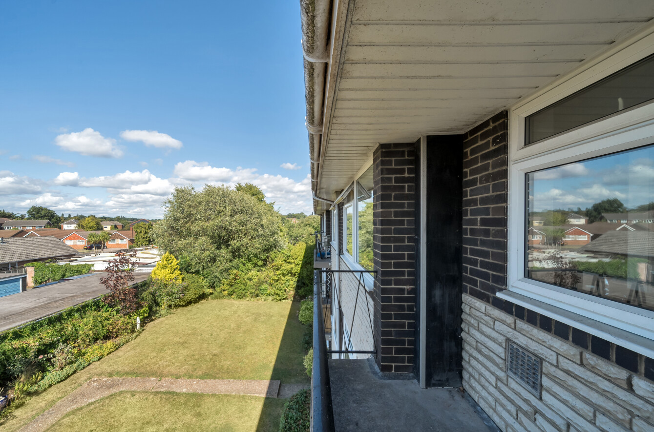 Deacon Road, Southampton, Hampshire, SO19 - Charters