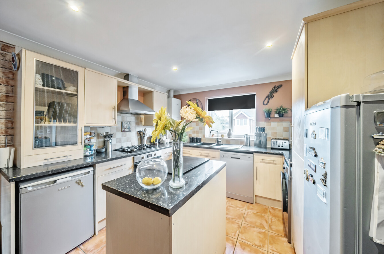 Station Road, Netley Abbey, Southampton, Hampshire, SO31 - Charters