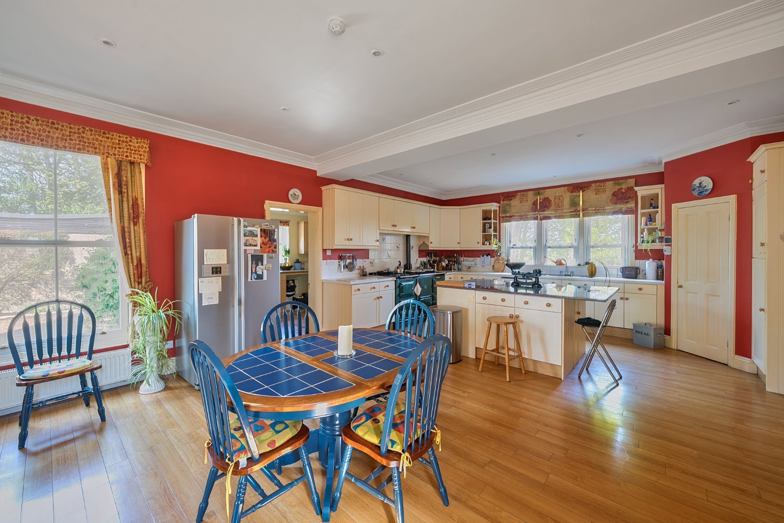 Quob Lane, West End, Southampton, Hampshire, SO30 - Charters