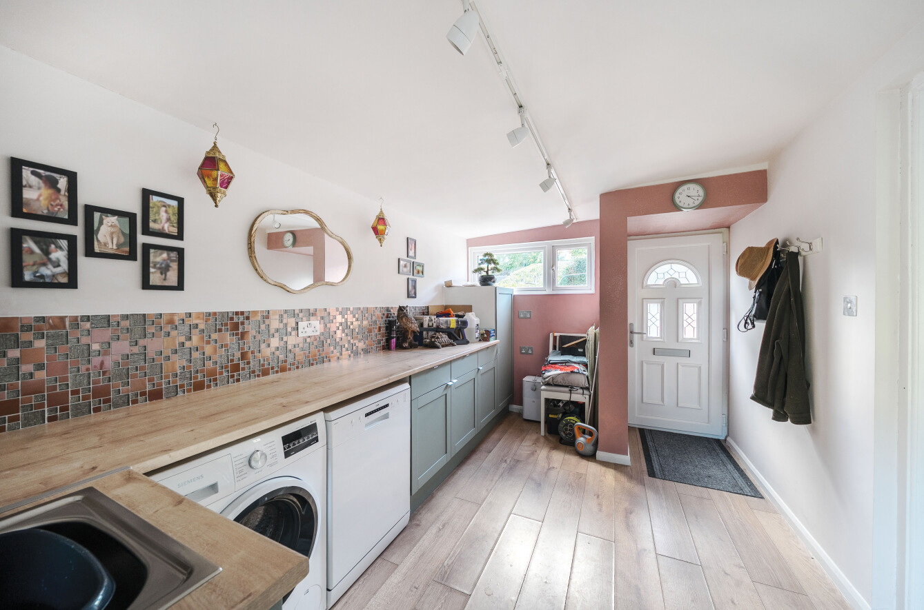 Neva Road, Midanbury, Southampton, Hampshire, SO18 - Charters