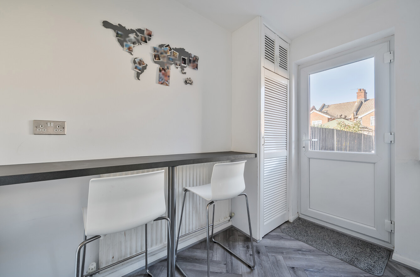 Glen Road, Woolston, Southampton, Hampshire, SO19 - Charters