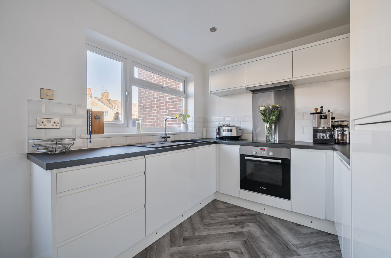 Glen Road, Woolston, Southampton, Hampshire, SO19 - Charters