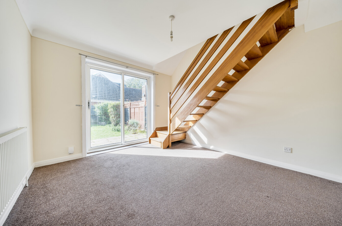 Pangbourne Close, Sholing, Southampton, Hampshire, SO19 - Charters