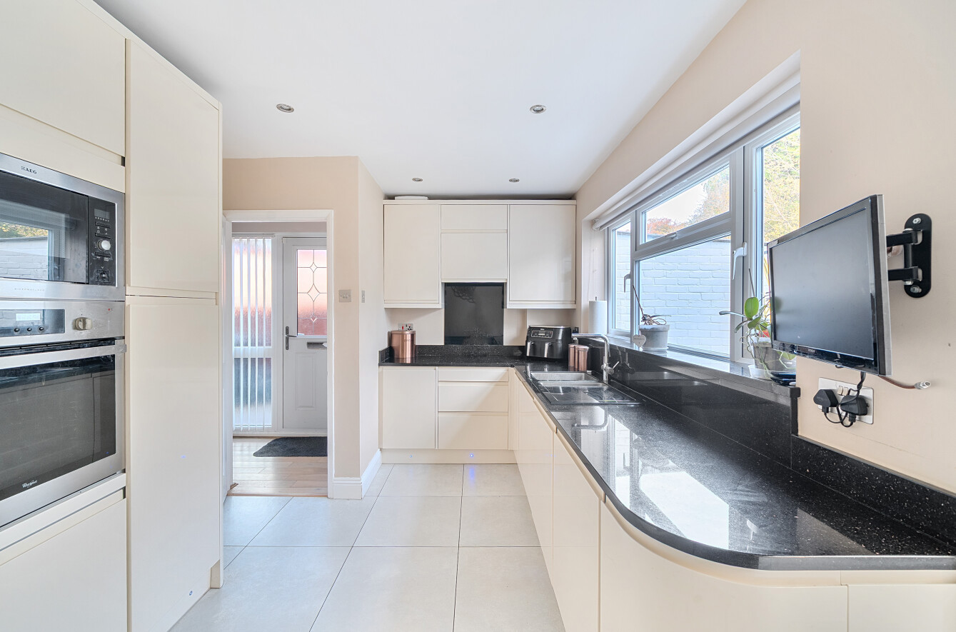 Lower New Road, West End, Southampton, Hampshire, SO30 Lower New Road, West End, Southampton, Hampshire, SO30 - Charters