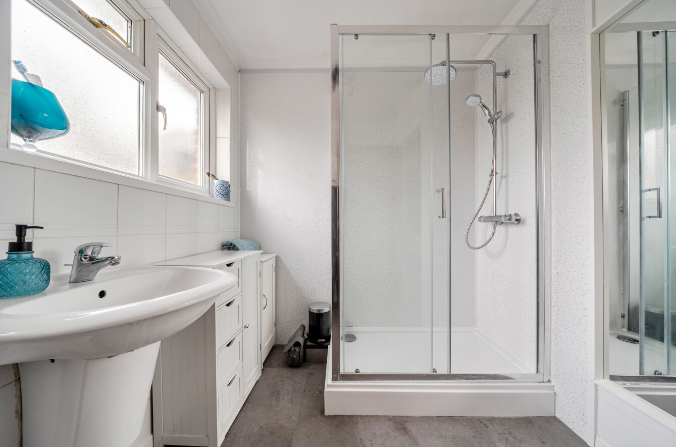 Chalk Hill, West End, Southampton, Hampshire, SO18