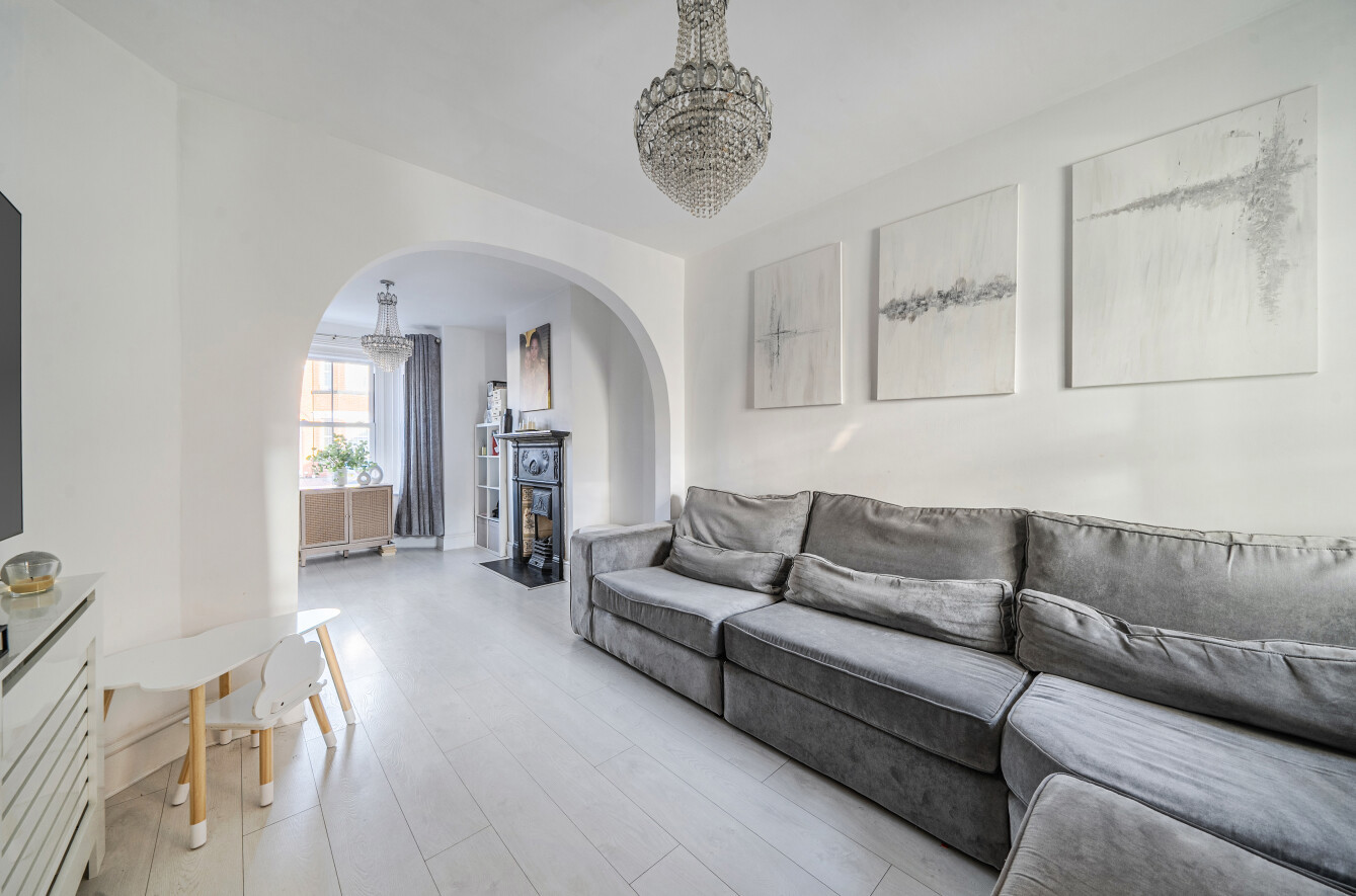 Englefield Road, Bitterne Manor, Southampton, Hampshire, SO18 - Charters