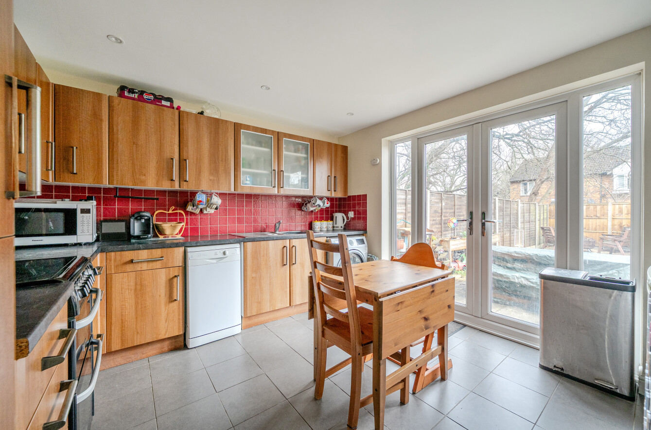 Dart Road, West End, Southampton, Hampshire, SO18 - Charters