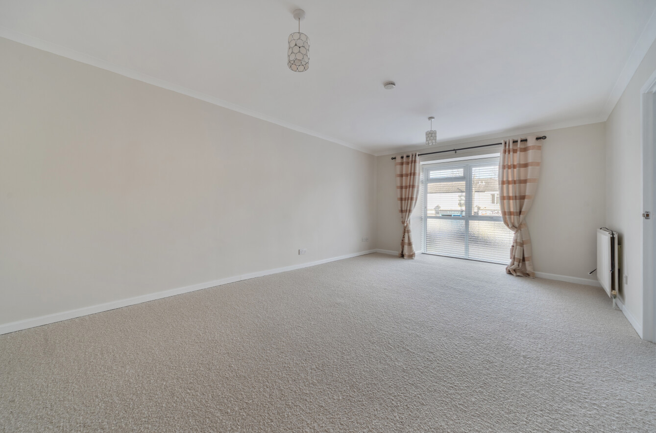 Victoria Road, Netley Abbey, Southampton, Hampshire, SO31 - Charters